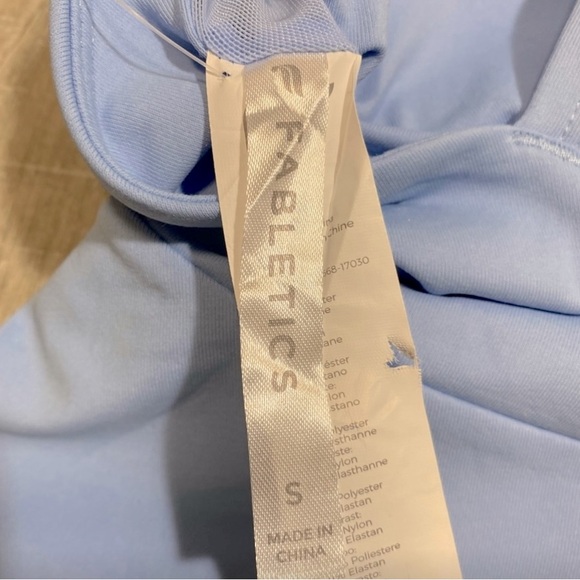 💫NWT Fabletics Women’s Boost Performance Sleevess Dress in Light Blue s - Picture 13 of 13